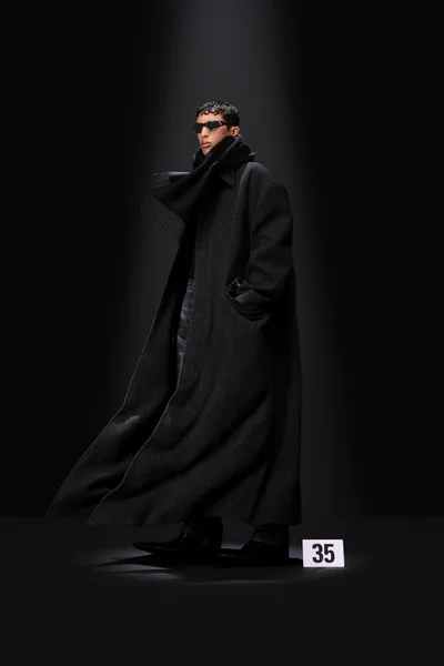 Look 35